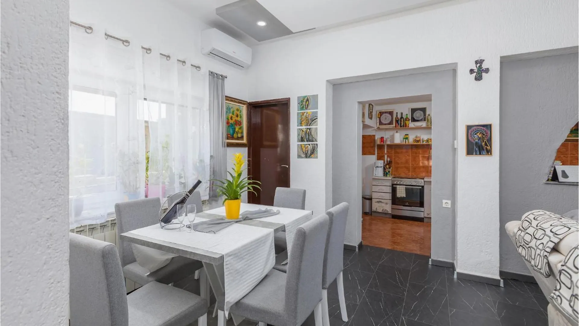 Stunning Apartment In Vodnjan With Kitchen Croazia